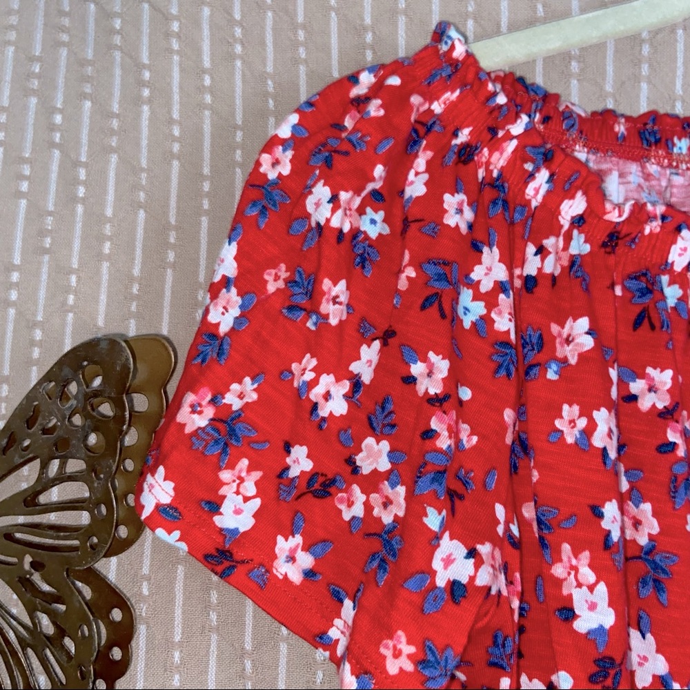 A&F floral blouse